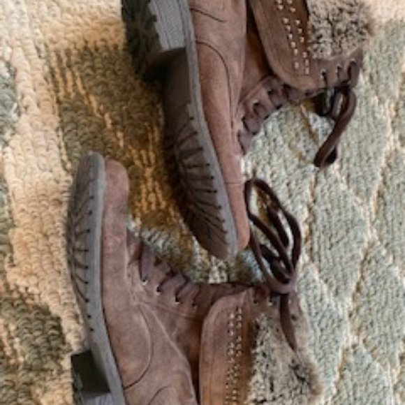 Swede boots with fur cuff, size 5 - Picture 3 of 7